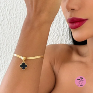 Pulseira inspiração lisa folheado a Ouro 18K – Elegância que Realça Seu Estilo