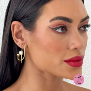 Brinco perolas folheado a  ouro 18k